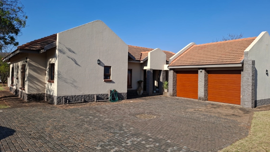 4 Bedroom Property for Sale in Buffelspoort Eco Estate North West
